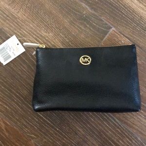 Michael Kors Bags - Michael Kors Leather Travel Case Michael Kors Bags - Michael Kors Leather Travel Case
